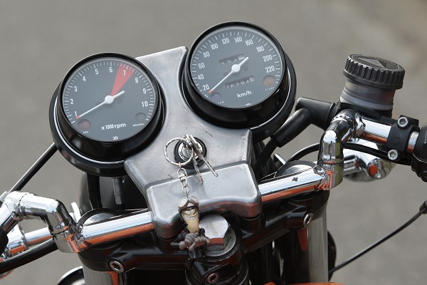 Essai moto classique : Laverda 1000 3 CL, Casimir