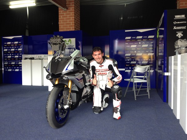 Les 1res impressions de Matthieu Cayrol sur la nouvelle Yamaha R1 !