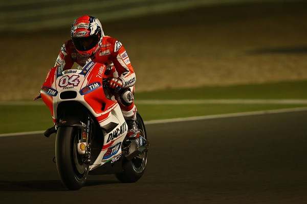 Andrea Dovizioso mène le dernier test pré-saison MotoGP sur le circuit de Losail, au Qatar.