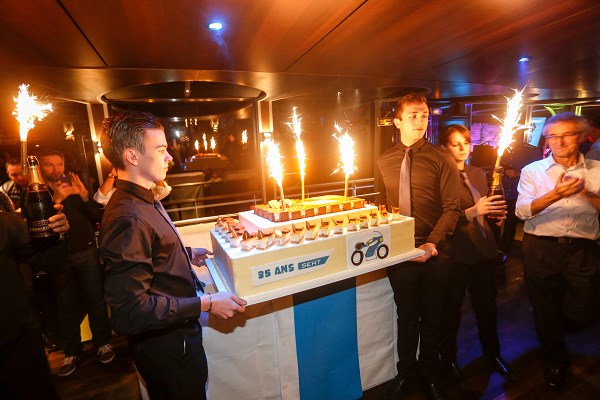 Endurance mondiale moto : 35 ans du SERT, le gâteau